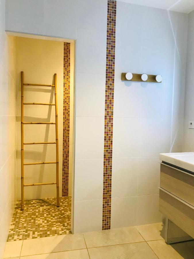 Ferme St Pierre 2 Suites Avec Repas, Piscine, Clim, Cheminee Ou Baignoire Spa Chabeuil Екстериор снимка