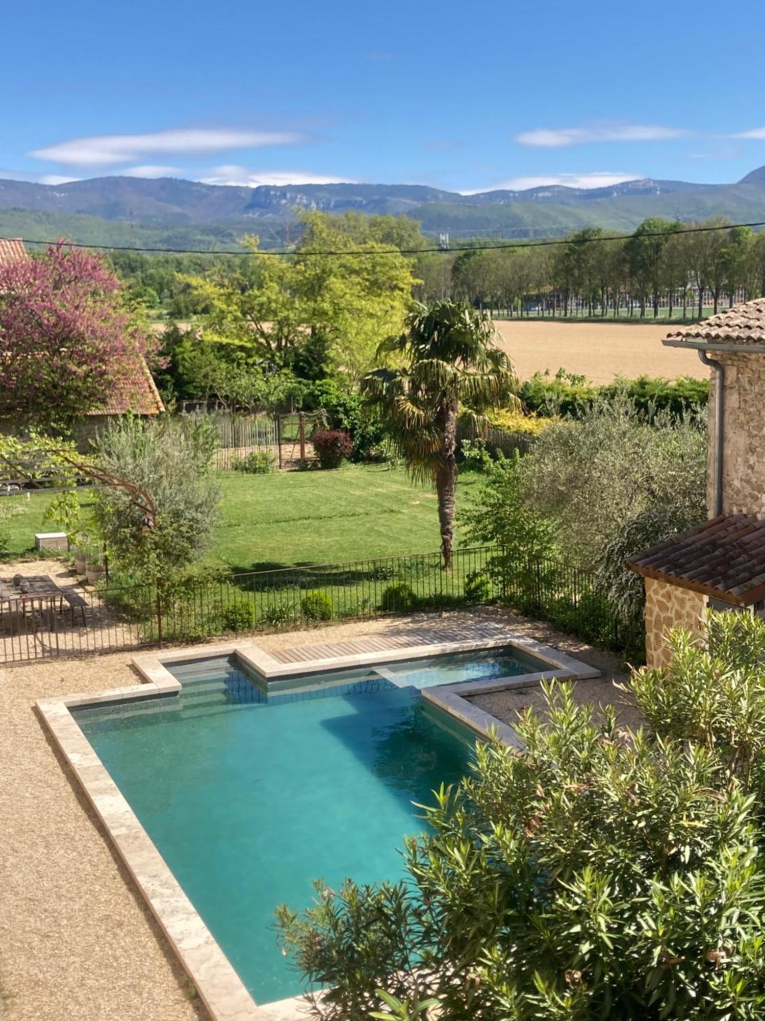 Ferme St Pierre 2 Suites Avec Repas, Piscine, Clim, Cheminee Ou Baignoire Spa Chabeuil Екстериор снимка